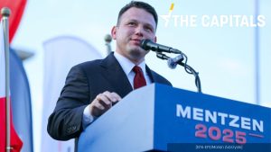 El político ultra que altera la carrera presidencial en Polonia
